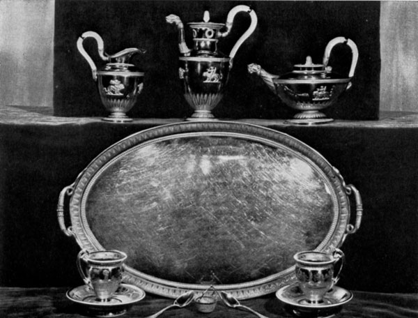 Чайный прибор из серебра, французской работы. Начало 19 века