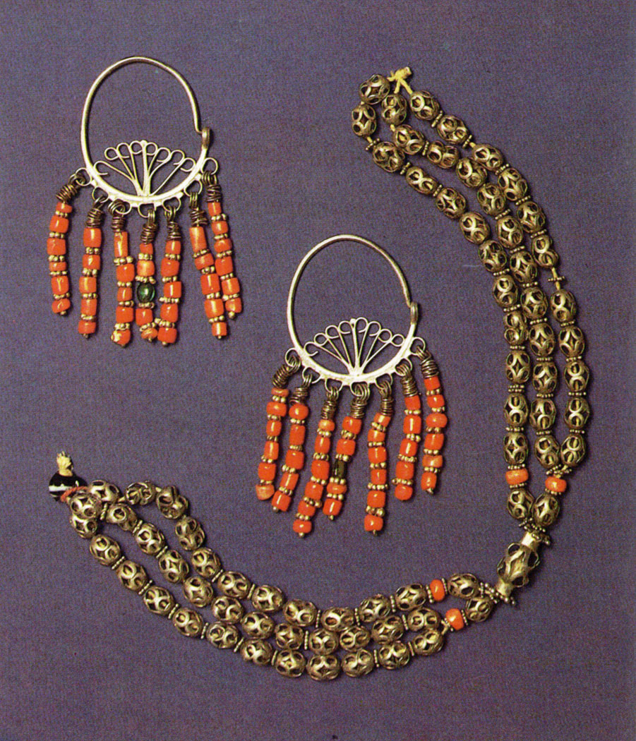 Khalkai-mardjon earrings and necklace