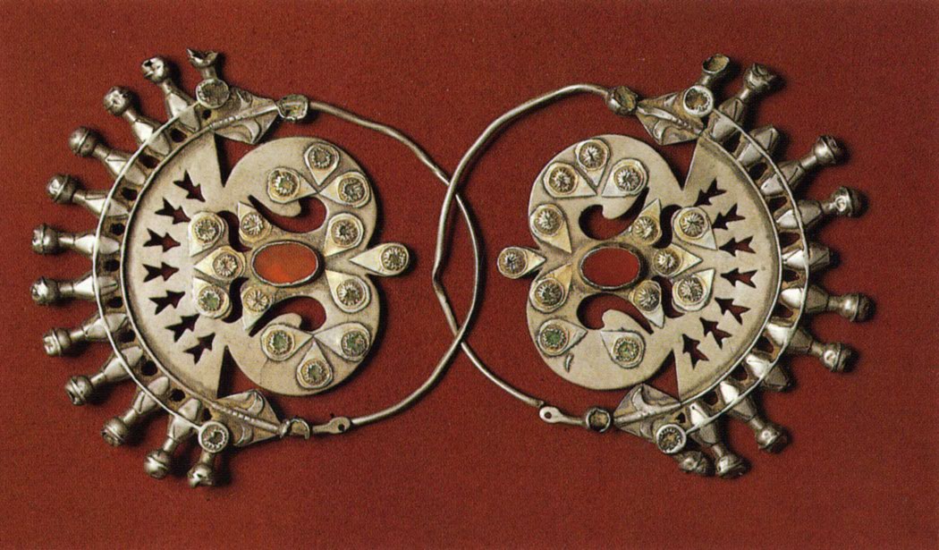 Gulak-khalkah earrings