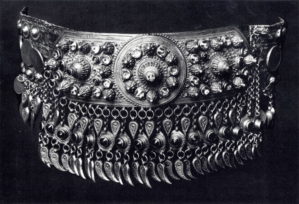 Woman's belt