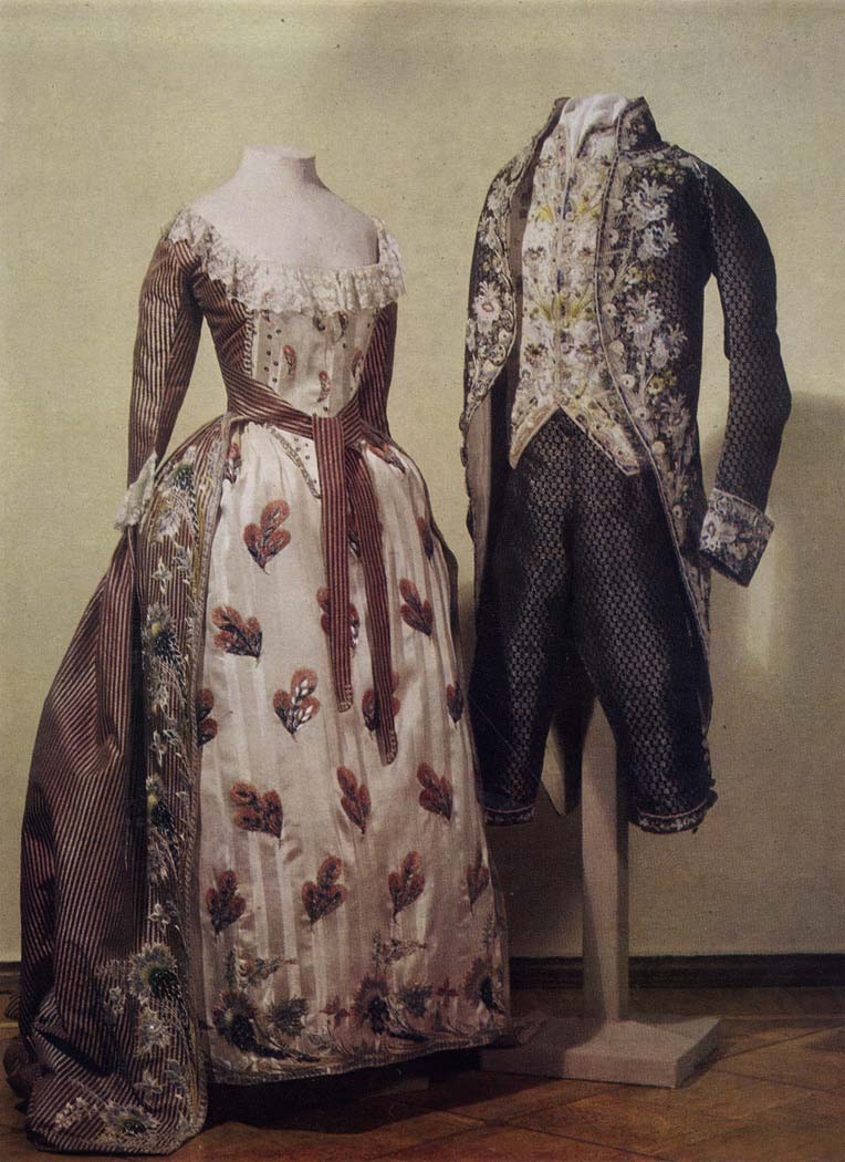 Платье. 1780-е годы Россия (?) Костюм мужской. 1780-е годы