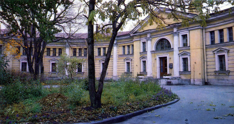 Полуциркульное здание в Алексеевском равелине, на месте которого стоял Секретный дом