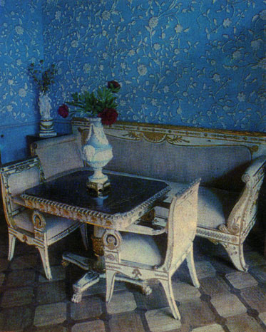 Фрагмент интерьера Голубой гостиной