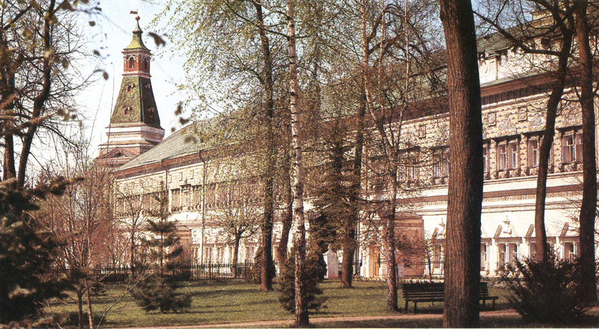 Чертоги. Конец XVII в. (><i>Chertogi </i>Palace. Late 17th century) Фото Б. Попова